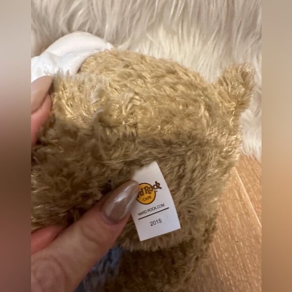 Hard Rock Cafe Honolulu Plush Bear – 2015 – With Tags – 9” - Picture 2 of 4